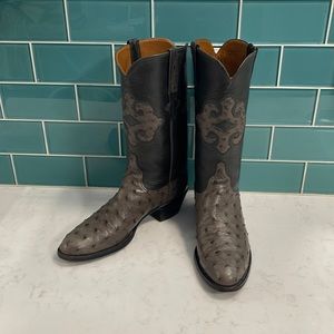Women’s Lucchese 9B full quill ostrich grey western cowboy boots Made In The USA
